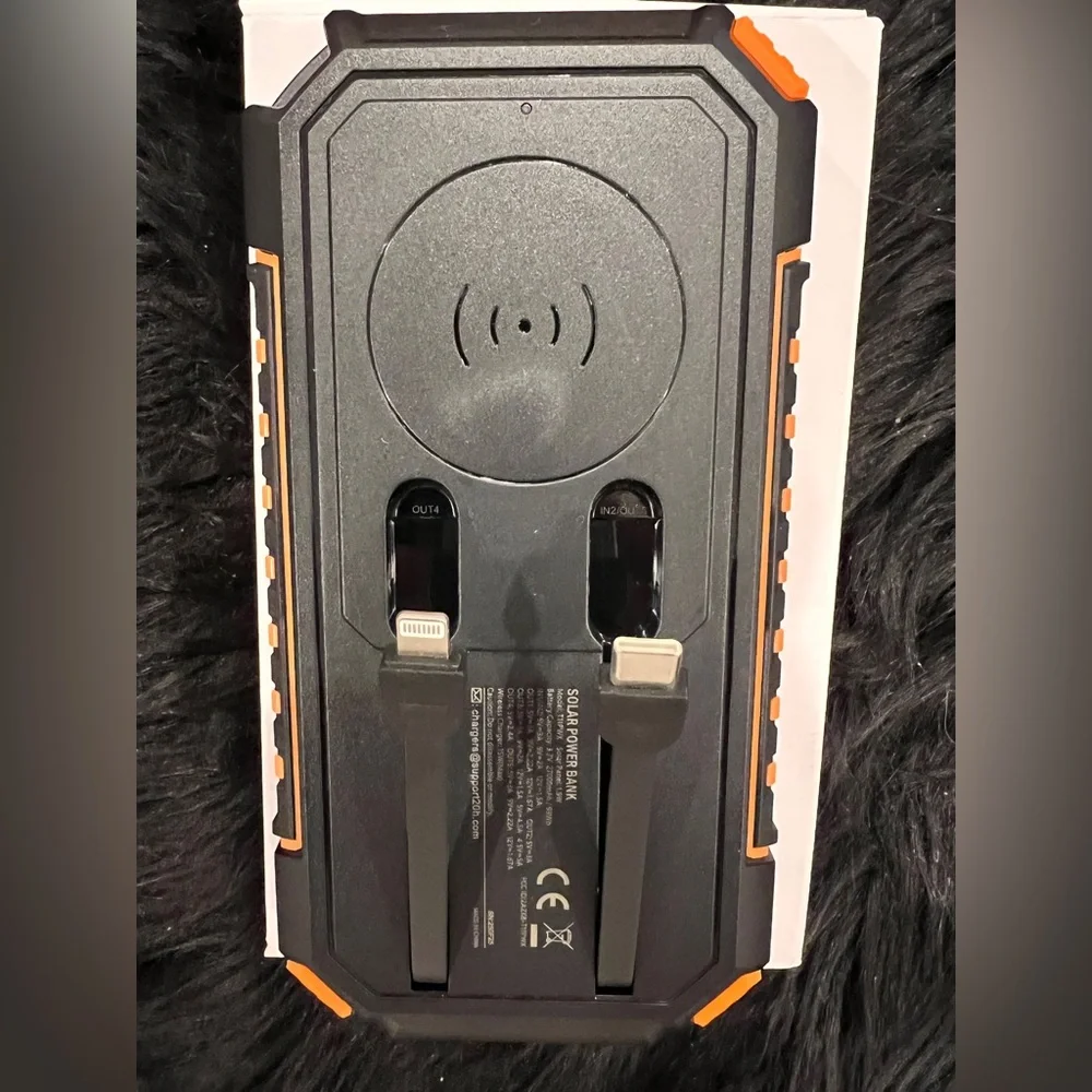 Riapow T11PWX Solar Power Bank, portable solar charger. NIB